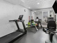 Hotel Chicago West Loop, SureStay Collection by Best Western Hotels near Douglas Park