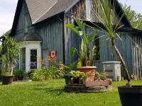 Comfortable and elegantly appointed home in this unique small port town. Hotels in Elgin County