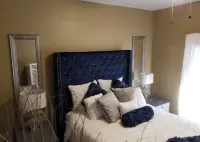 Lovely 2 Bedroom condo with marina view and pool