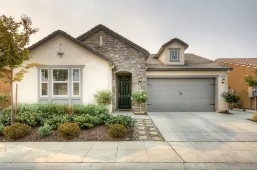 Clovis House, Sleeps 10, Hammock, Covered Patio, Game Table