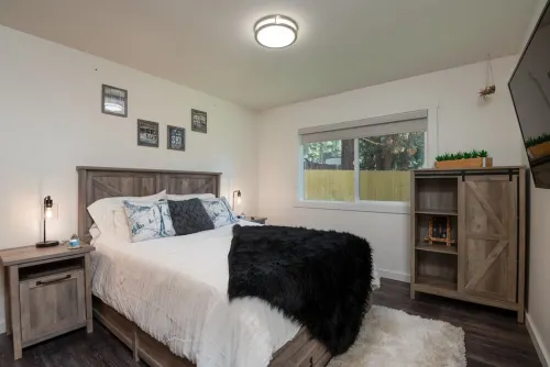 3-bedroom house in fantastic Stateline with WiFi, AC