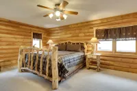 Hill City Log Cabin Along Newton Creek! - Maalaistalo