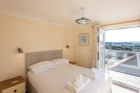Sandy Bay Apartment - St Ives Bay, Hayle - Excellent Sea Views and Balcony