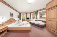 Alpenhotel Tirolerhof Gerlos - バルコニー