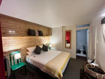 Hostal El Refugio Hotels in 