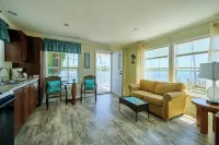 One bedroom cottage on the Homosassa River!