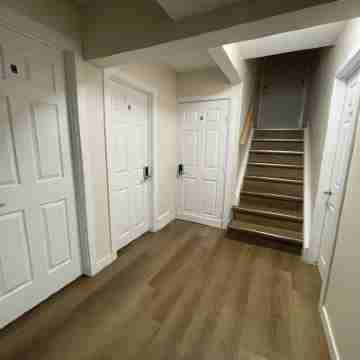 Femz - cozy room in a shared basement suite Others