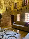 Nina’s House: Charming Loft in 700-Year-Old Gem in heart of Byblos Hotels in Byblos