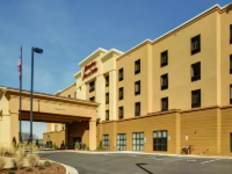 Hampton Inn & Suites Columbus Hotels in Columbus