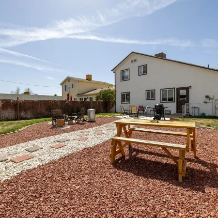 FRUITOPIA! Your 4 bedroom, 2 bath adventure basecamp in downtown Fruita CO
