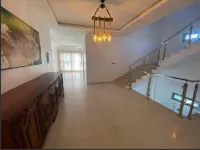 Luxury Escape in Saly: Modern Villa with Private Pool and Tropical Garden โรงแรมใน