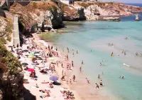 House 100m from the beach