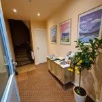 Alba - Appartement en Hyper Centre Avec Terrasse, Parking et Local à Vélos فنادق في Tonnerre