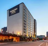 DoubleTree Suites by Hilton Minneapolis Hotels near The Commons