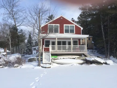 Mt View Lake/Mt Sunapee Ski House, 5 minutes to lifts! Hotel a Sunapee