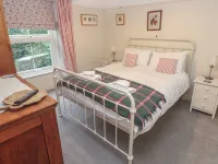 Banneth Hotels in Mullion