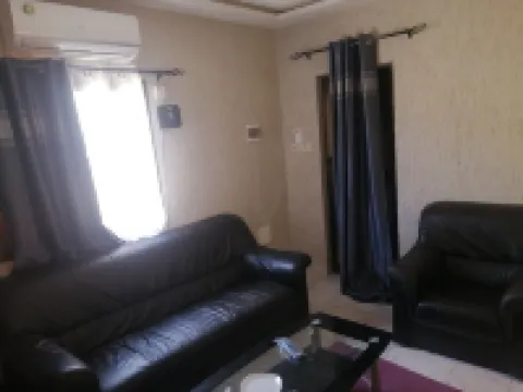 Appartement Luxueux à Deux pas de Colombe de la Paix:netflix,wifi, eau Chaude