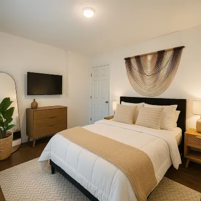 Chef’s Kitchen | Fire Pit+BBQ Deck • Private Yard