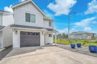 Seaside Riverfront Escape • HotTub • Walk to Beach