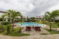 Q Boutique Resort Malindi - Pools