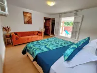 Villa Béliya 3 bd piscine mer 8 pers nord caraïbe Hotels in Le Carbet