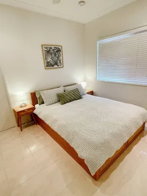 Wildwood Oasis: Hinterland & Coast Escape