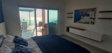 OCEAN VIEW SUNSET VILLA SANTORINI