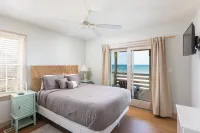 Pet-Friendly Oceanfront 5Br with Hot Tub