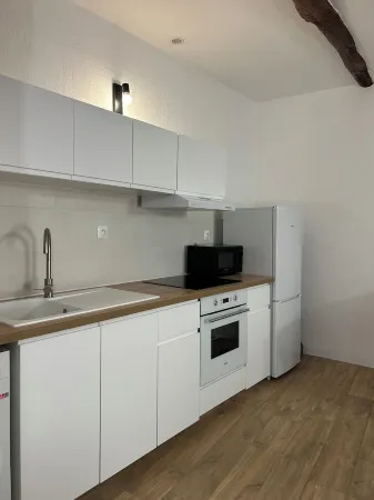 Pretty T2 in the heart of Saint Maximin La Sainte-Baume