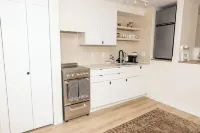 Coastal Cozy Studio – Walk to Beach, Coffee & San Clemente Pier