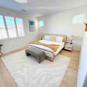 Airy Desert Getaway Rooms