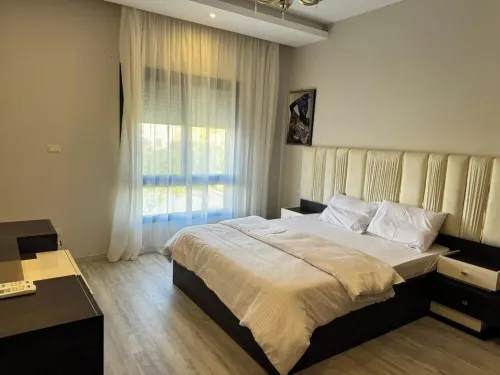 3-bedroom apartment in cool Giza Governorate with AC, WiFi