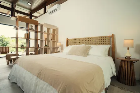 VIllas Turrú 402 fully equipped in Turrucares with shared pool and BBQ area.