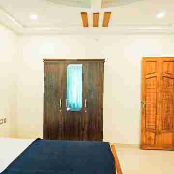 Villa Espoir: Spacious 5-bedroom Villa in Edappally, Kochi Rooms