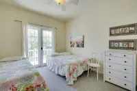 Sunny Ocean City Retreat ~ Qtr-mi to Beach! - 3-Star