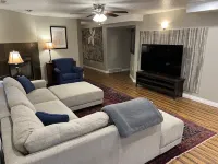 6 Bedroom, 4.5 Bathroom, 2 Kitchen - Spacious & Clean in Quiet Neighborhood