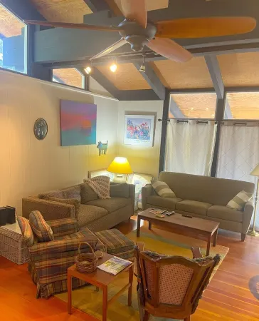 New Listing! Charming 3-bedroom cabin on Golf Course in lovely Incline Village