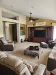 Stunning 3 bed/2.5 bath Overlooking Ocotillo Golf Course w/ Heated pool & Hottub