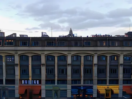 Urban City Centre Hostel Отели рядом с достопримечательностью «Атомиум»