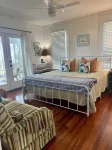 Hidden Gem of St. Teresa Beach, Fl - 2/2 + bonus room Hotels near Harbor Point Realty