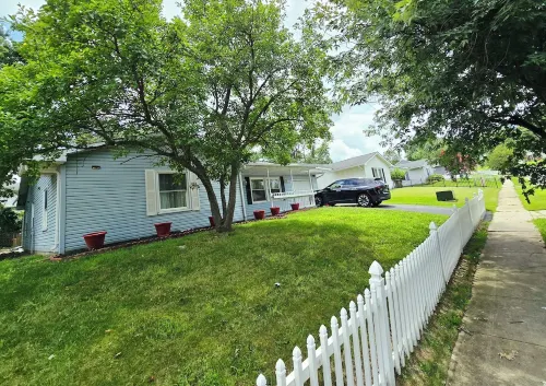 Spacious & beautiful 4-bedroom in a peaceful Severn, close to DC & Baltimore Hotels in Severn