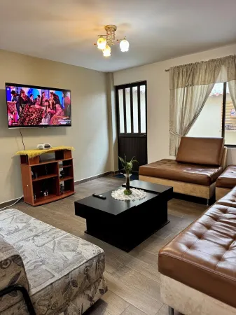 Disfruta de la ciudad, y descansa en un excepcional departamento.