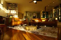 Mountain Home Retreat In The Dandenongs