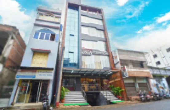 Hotel Ekta International !! 300 MTS from Baba Baidyanath Dham Temple !! Hotels in 