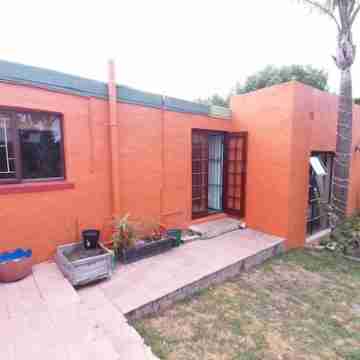 Comfortable 1 bed apartment close to the beach. Hotel Exterior