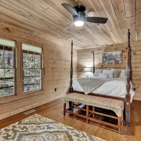 Church Farm cabin is a cozy cabin for an unforgettable stay in central Alabama Отели в г. Сент-Клэр