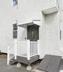 Clean, Classy, Convenient. Montclair's Best Stay! Walk to Town and Train Hotels in Montclair