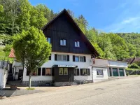 Gemütliche Ferienwohnung für 2-3 Personen mit Großer Sonnenterasse Hotels in Wolfach