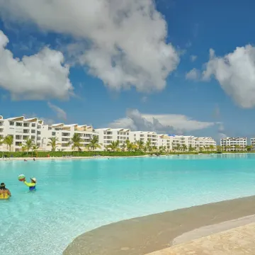 Luxury Escape Private Jacuzzi, Beach, Punta Cana SLEEP 5