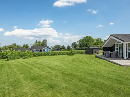 "Rether" - 400m from the sea Отели в г. Норборг